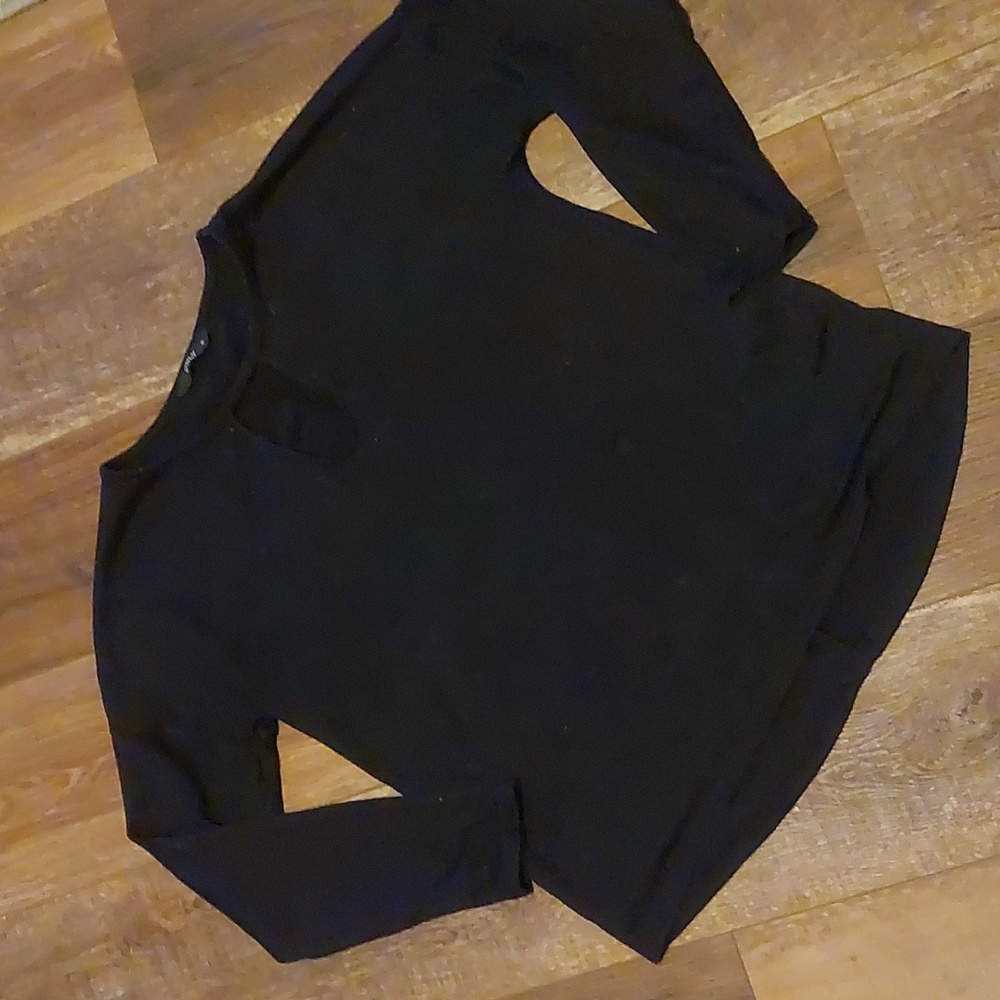 Long sleeved top‎